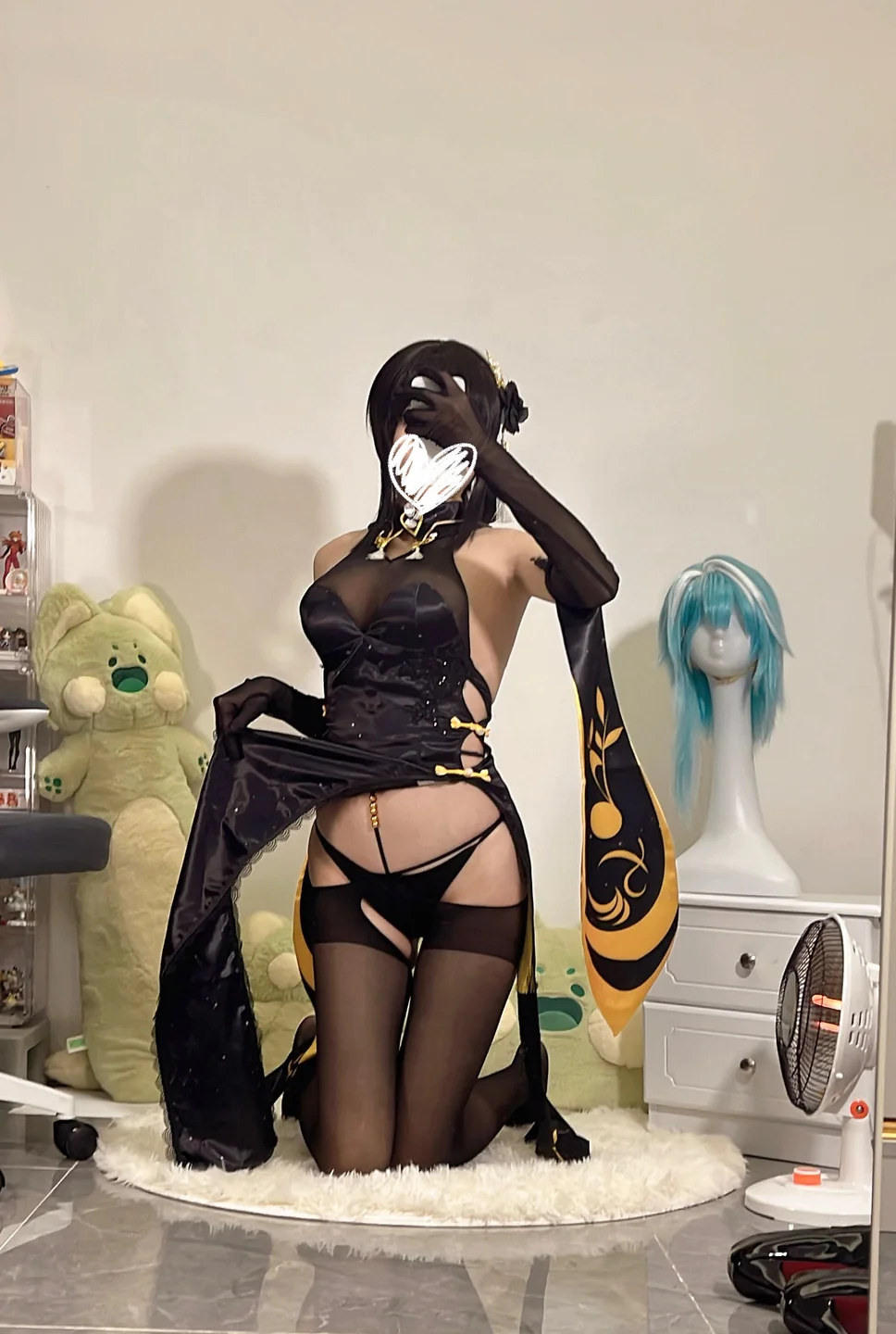 影子喵Ghost - 镇海黑旗袍 [131P,4V-3.71GB] tg@simisebaisi 【丝足阁】123.webp